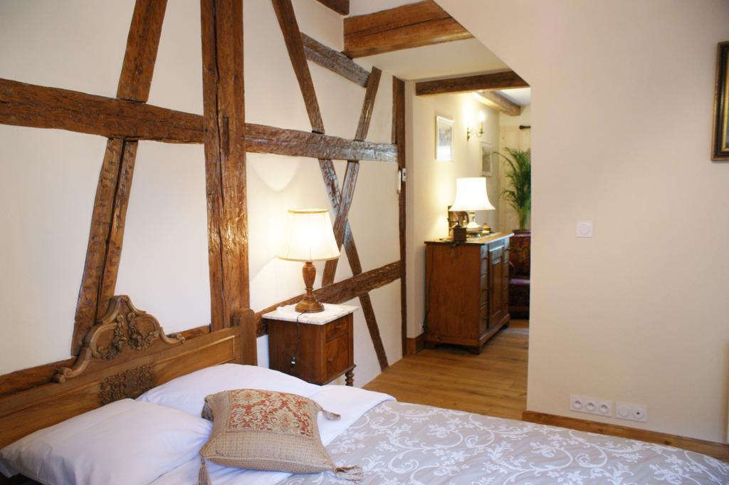 Gites Les Bains Riquewihr Habitación foto