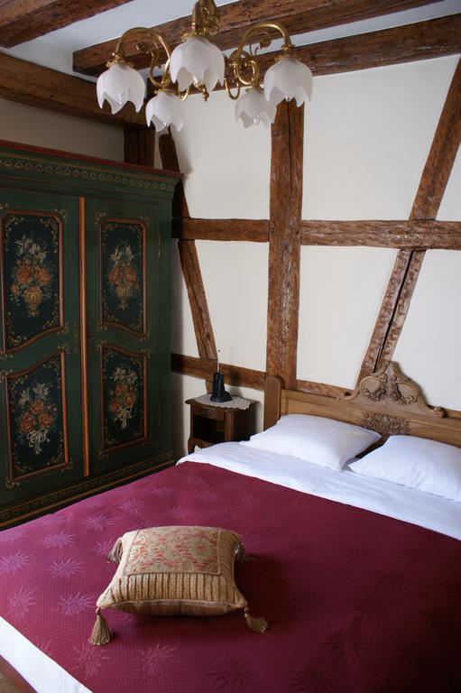 Gites Les Bains Riquewihr Habitación foto